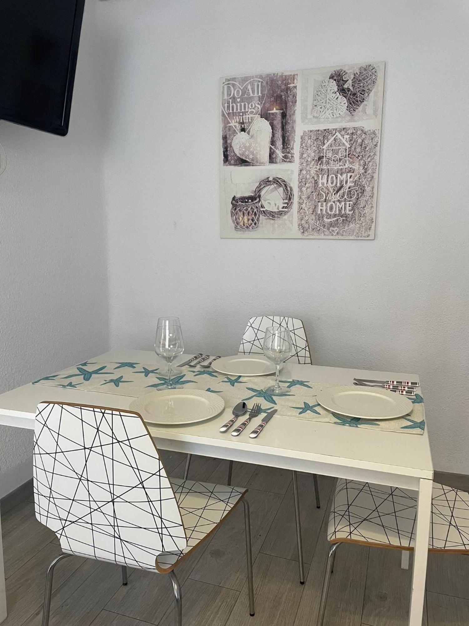 Affittacamere Malvarrosa Familiar Valenza